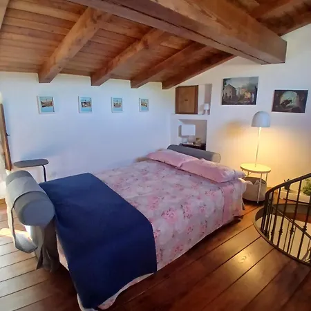 La Casa Di Pietra A Apartman Carro
